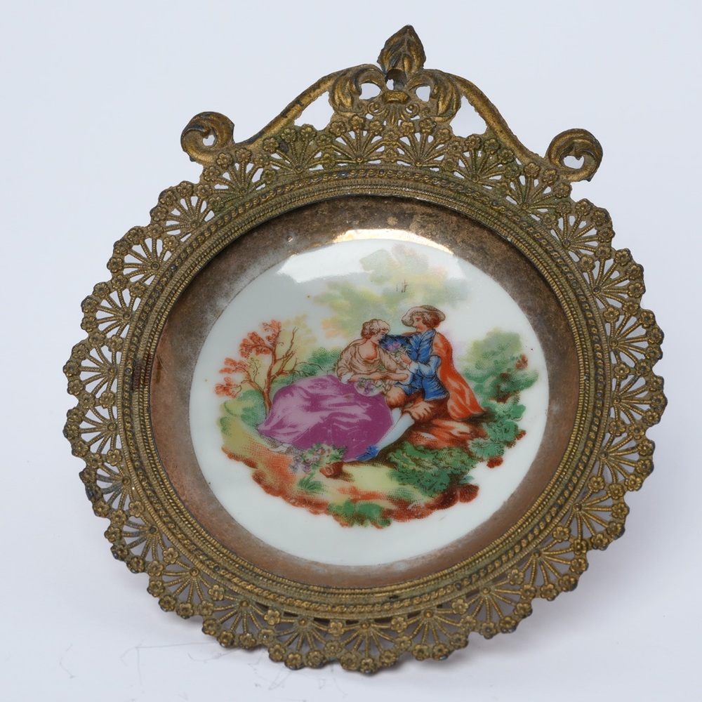 Vintage pin dish Fragonard style‎ art A15